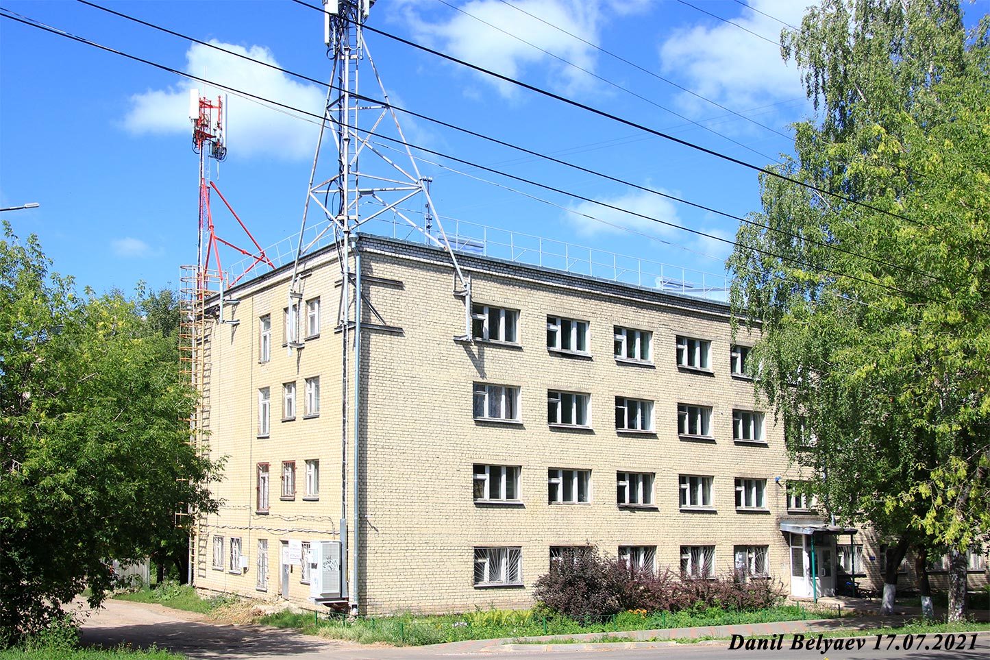 Киров, Улица Чапаева, 1