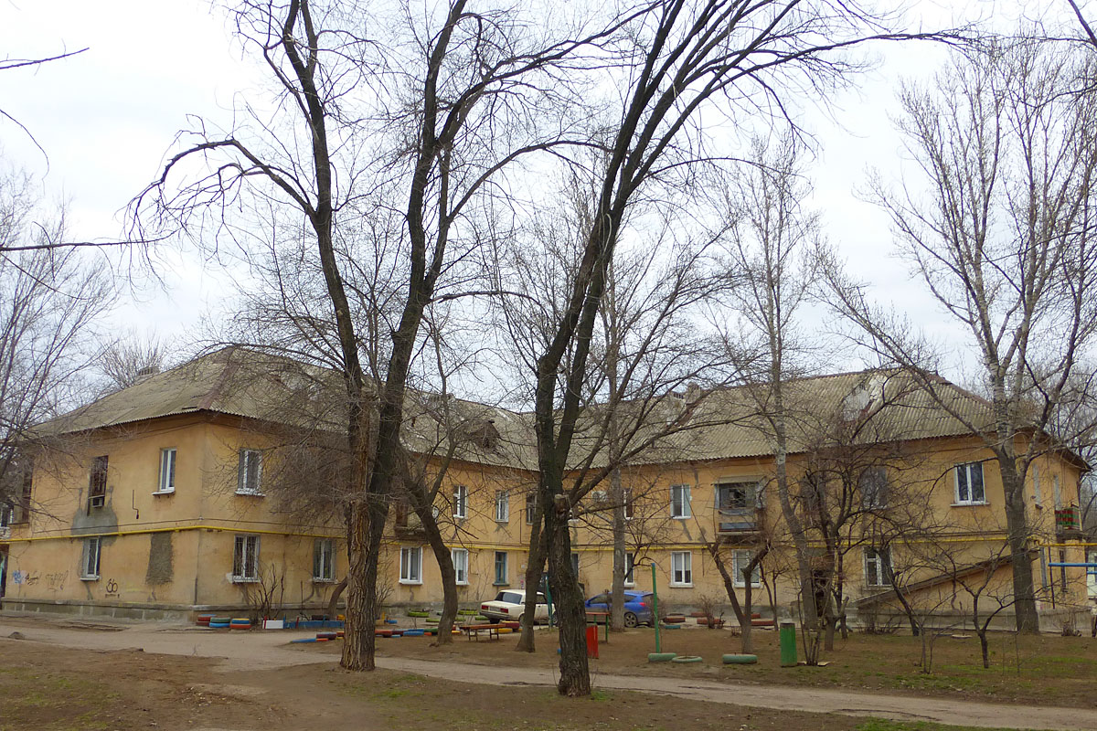 Волжский, Улица Горького, 24