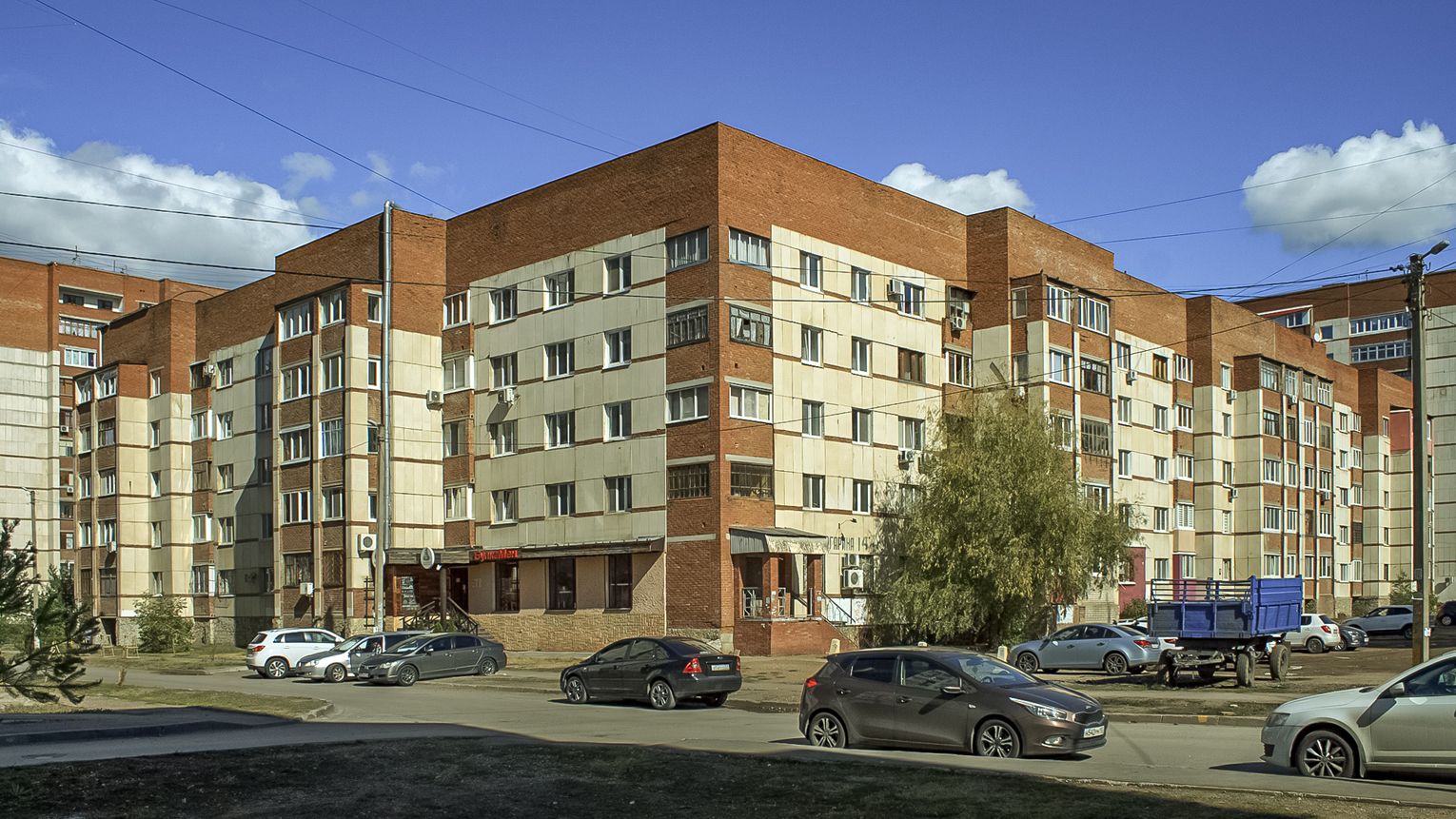 Ufa, Улица Юрия Гагарина, 14/1