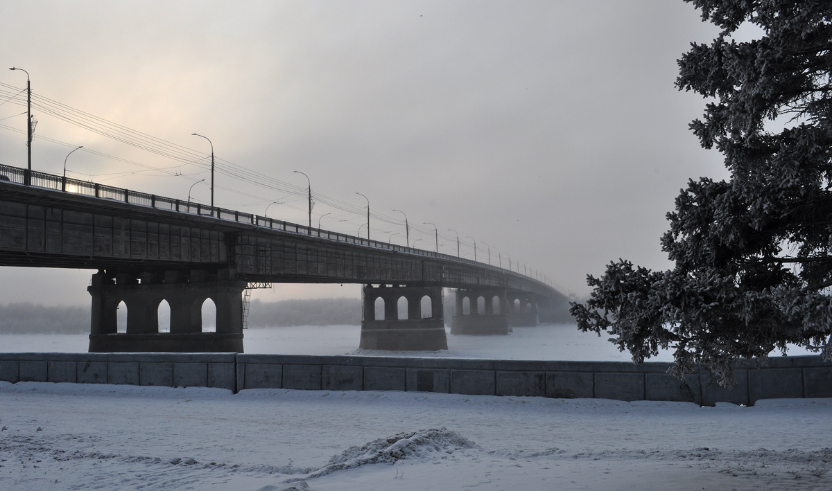Omsk, Ленинградский мост