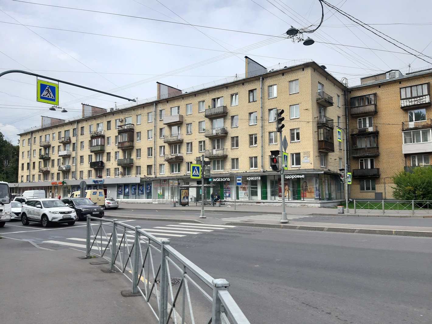 Санкт-Петербург, Шоссе Революции, 20
