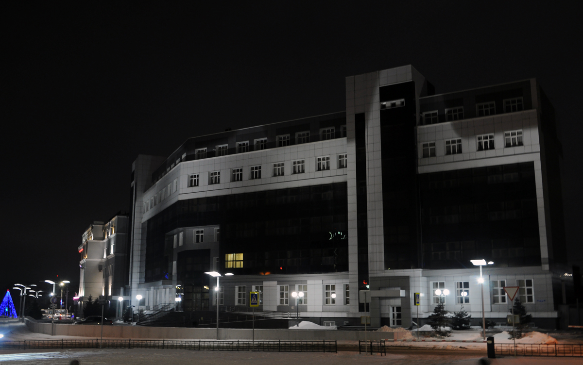 Omsk, Улица Гагарина, 32 корп. 1