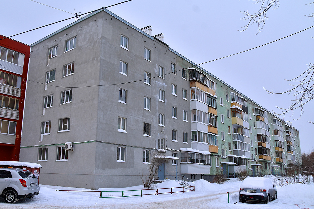 Perm, Рабочая улица, 1 / Шоссе Космонавтов, 106