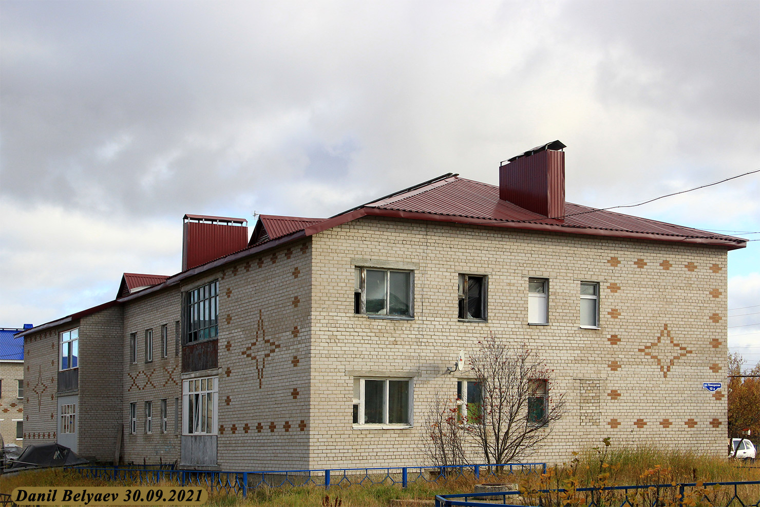 Искателей, Улица Поморская, 10А