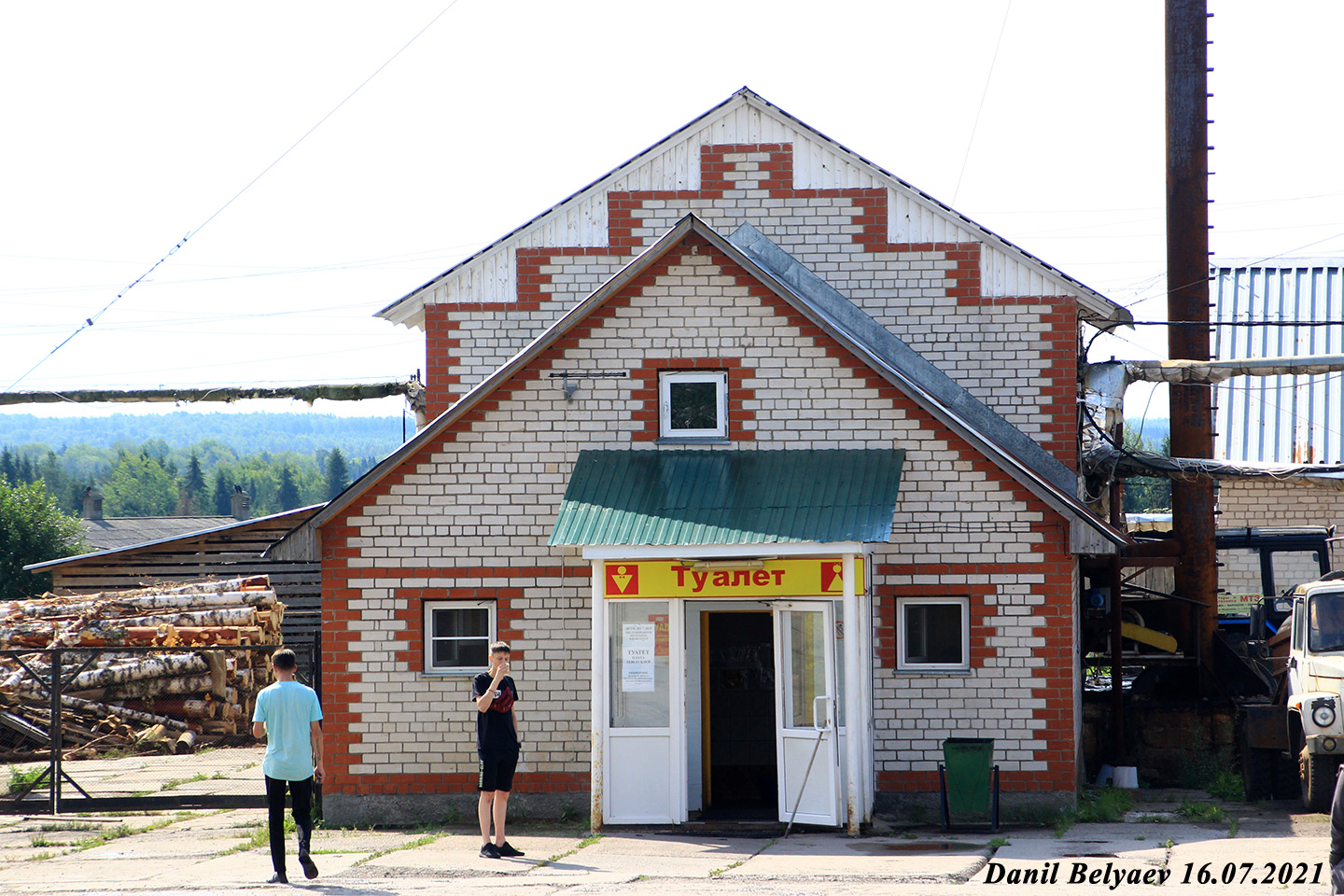 Мурашинский район, прочие н.п., Даниловка, Республиканская улица, 7*