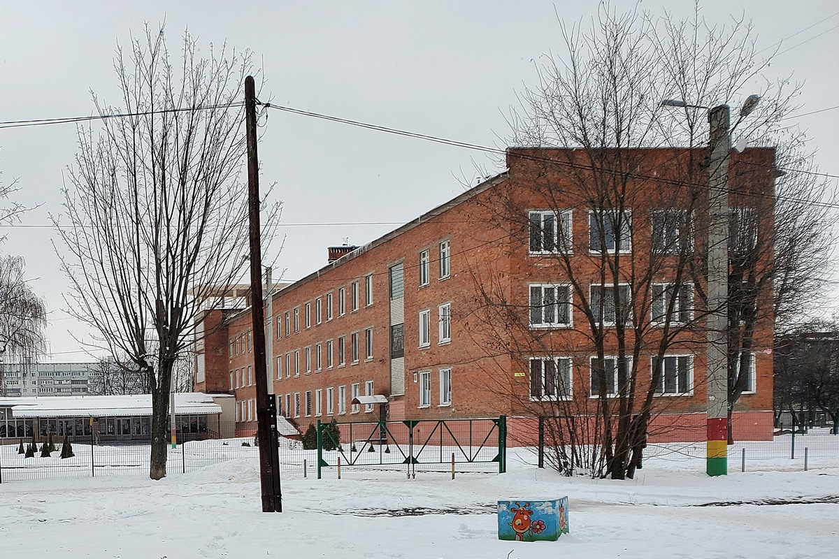 Харьков, Улица Харьковских Дивизий, 15 корп. 1