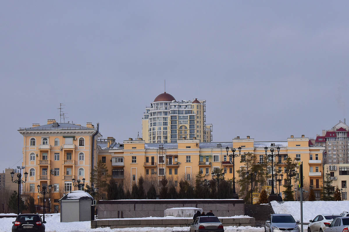 Volgograd, Коммунистическая улица, 10 (подъезды 1-4); Коммунистическая улица, 10 (подъезды 5-8)