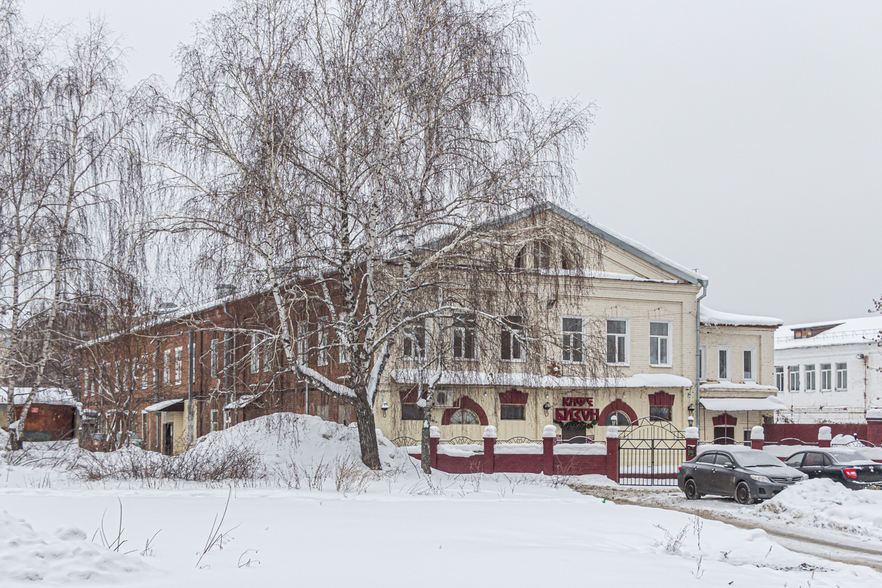 Казань, Деловая улица, 11