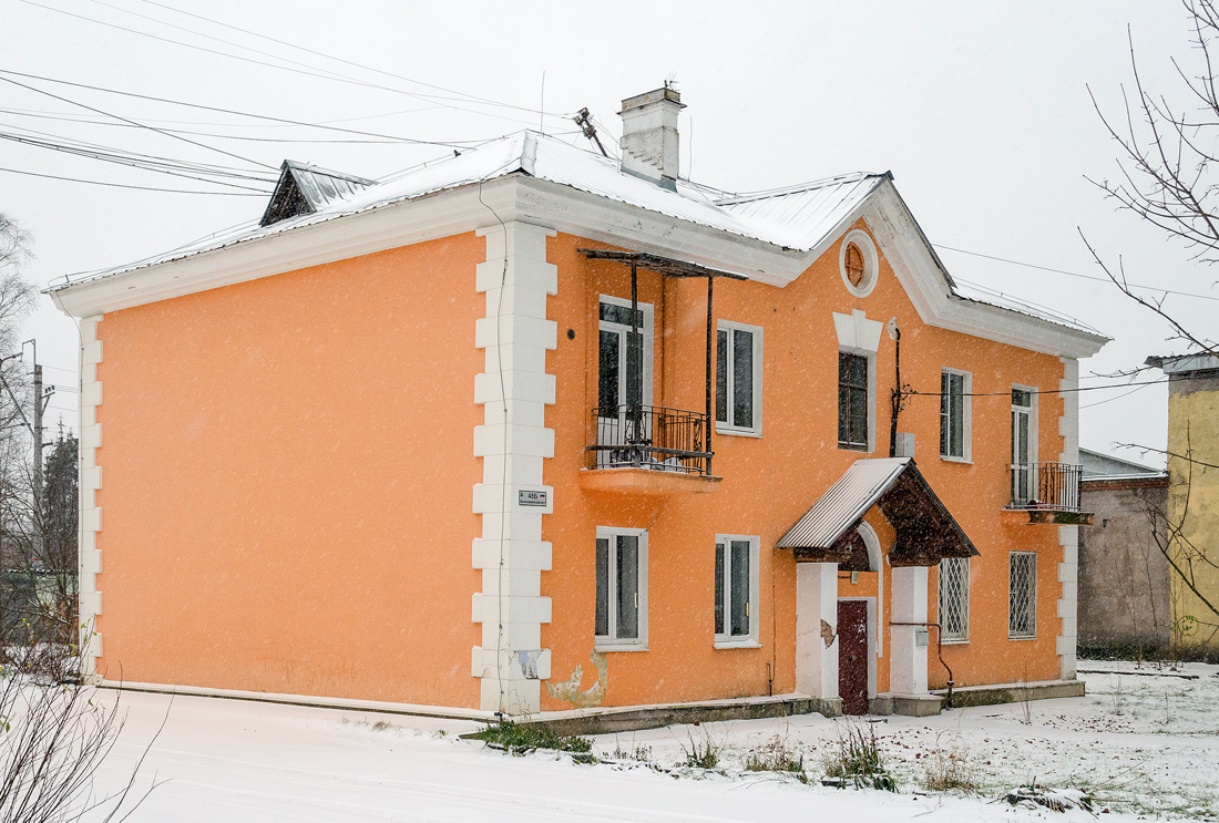 Гатчина, Красноармейский проспект, 48Б