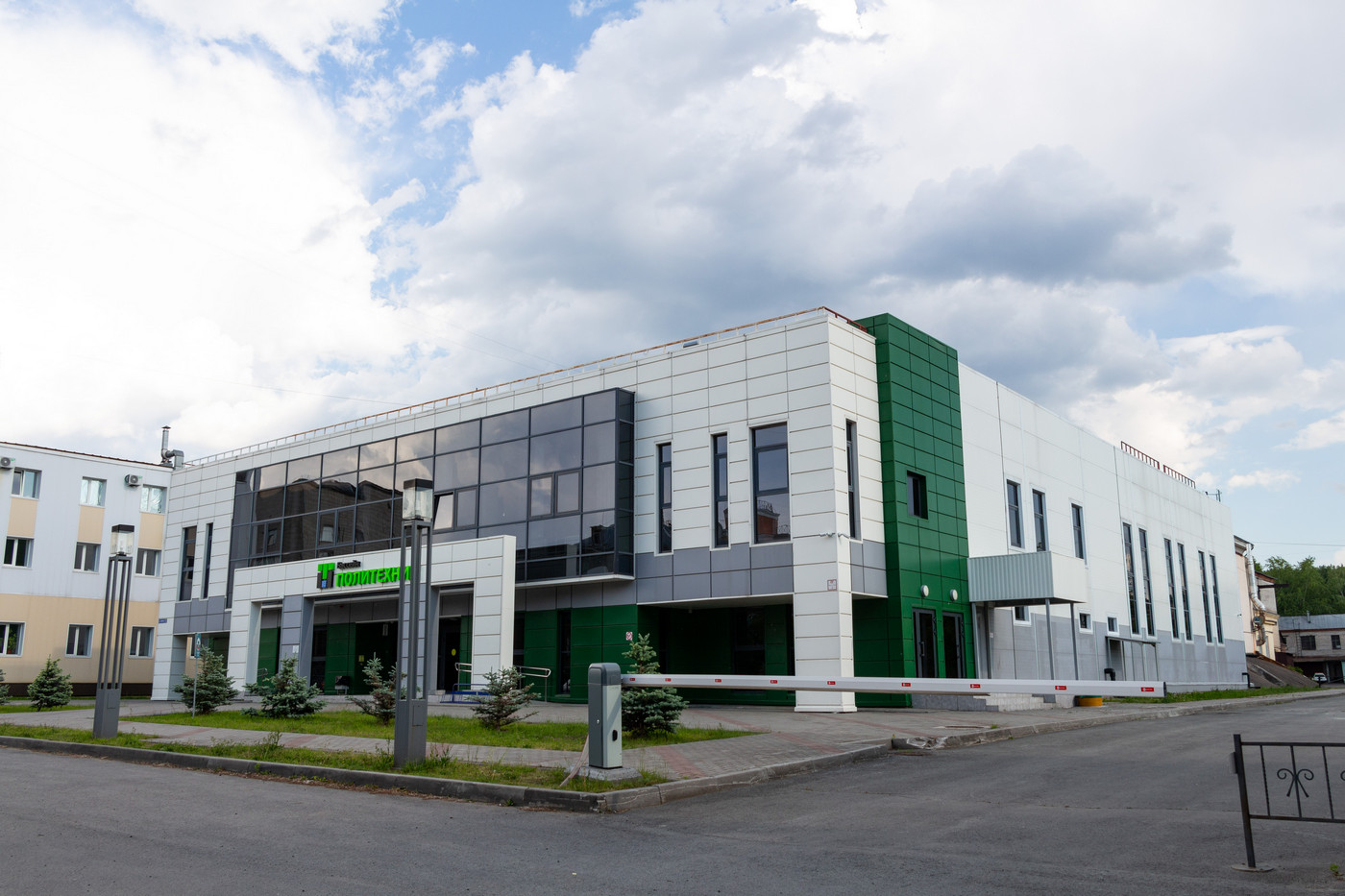 Томск, Улица Савиных, 5