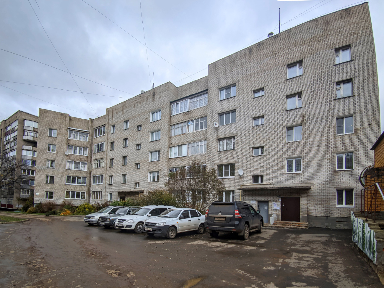 Глазов, Улица Кирова, 8А (пп. 1); Улица Кирова, 8А (пп. 2)