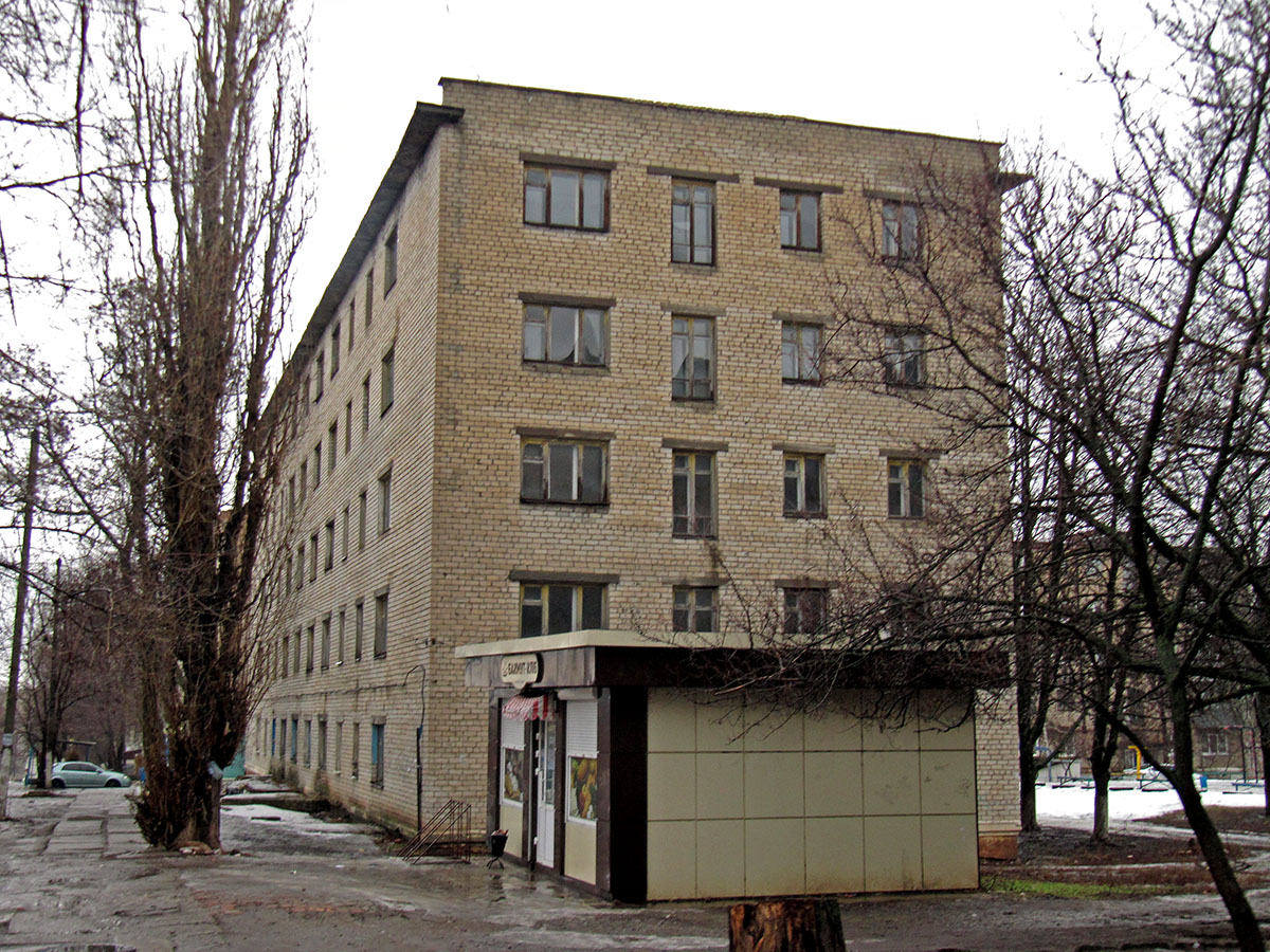 Северск, Молодёжная улица, 3