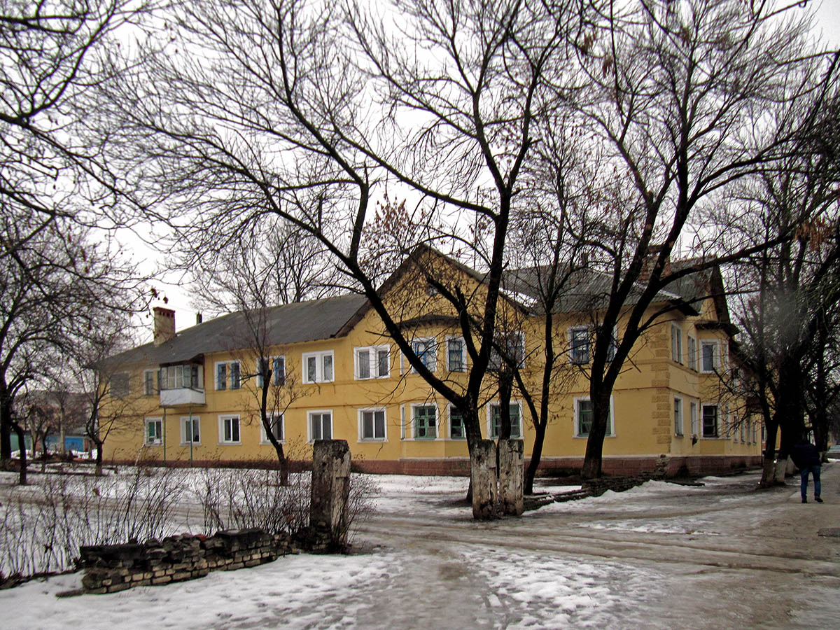 Северск, Улица Суворова, 15