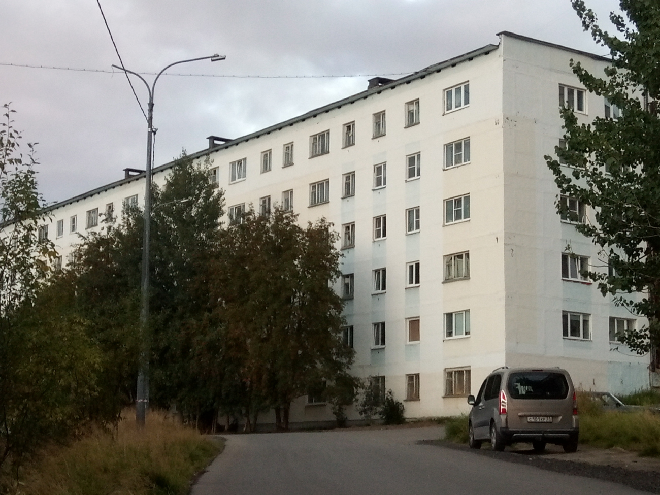 Никель, Улица Бредова, 15