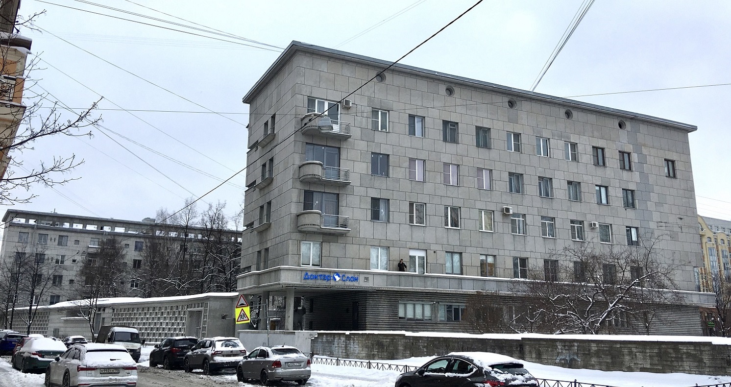 Санкт-Петербург, Набережная реки Карповки, 13