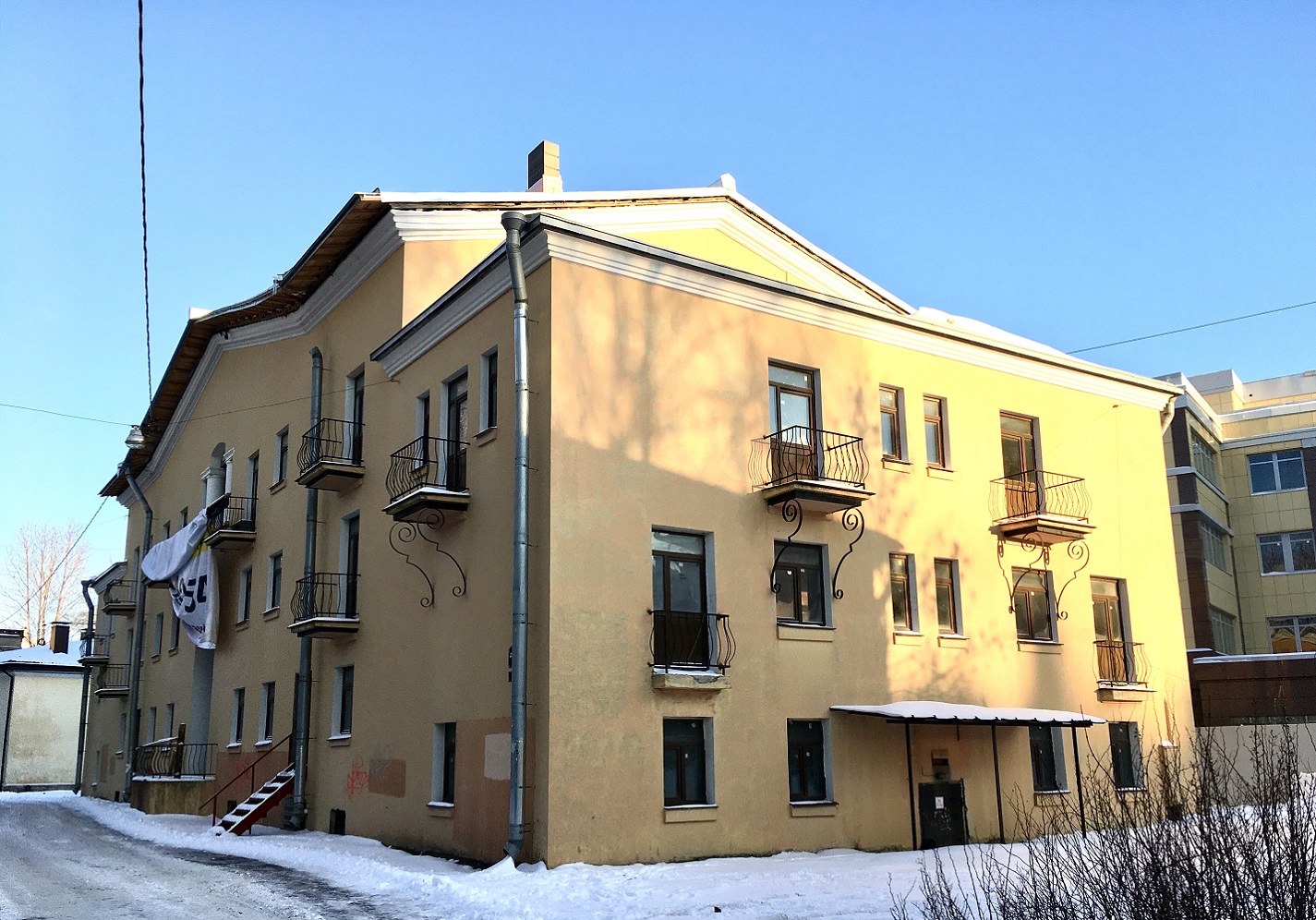 Peterburi, Дубровская улица, 14