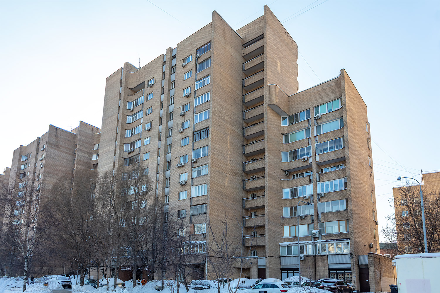 Москва, Улица Большие Каменщики, 4