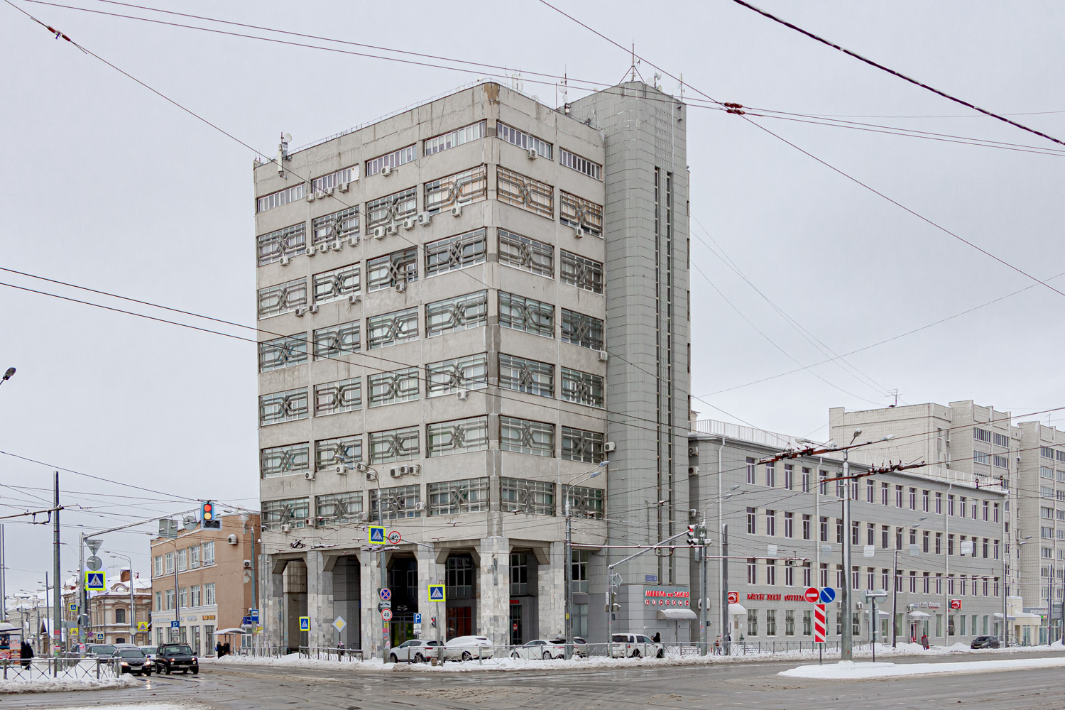 Kasan, Улица Татарстан, 22 / Улица Габдуллы Тукая, 41; Улица Татарстан, 20