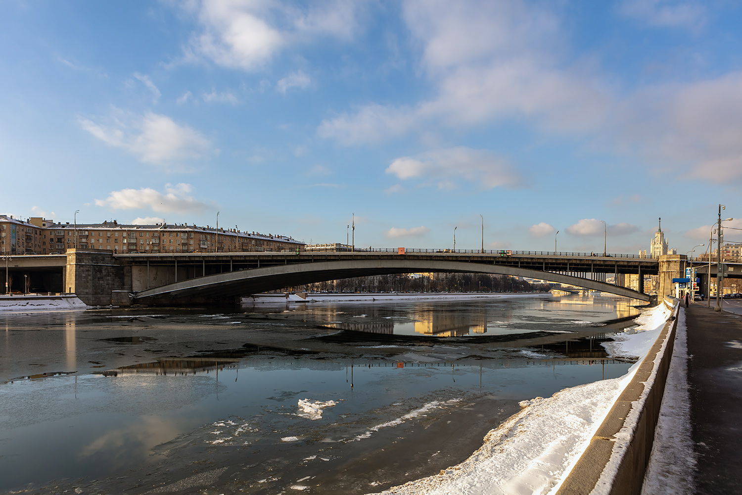 Москва, Большой Краснохолмский мост