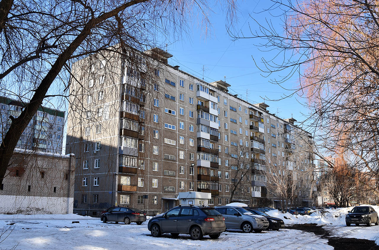 Пермь, Улица Связистов, 11