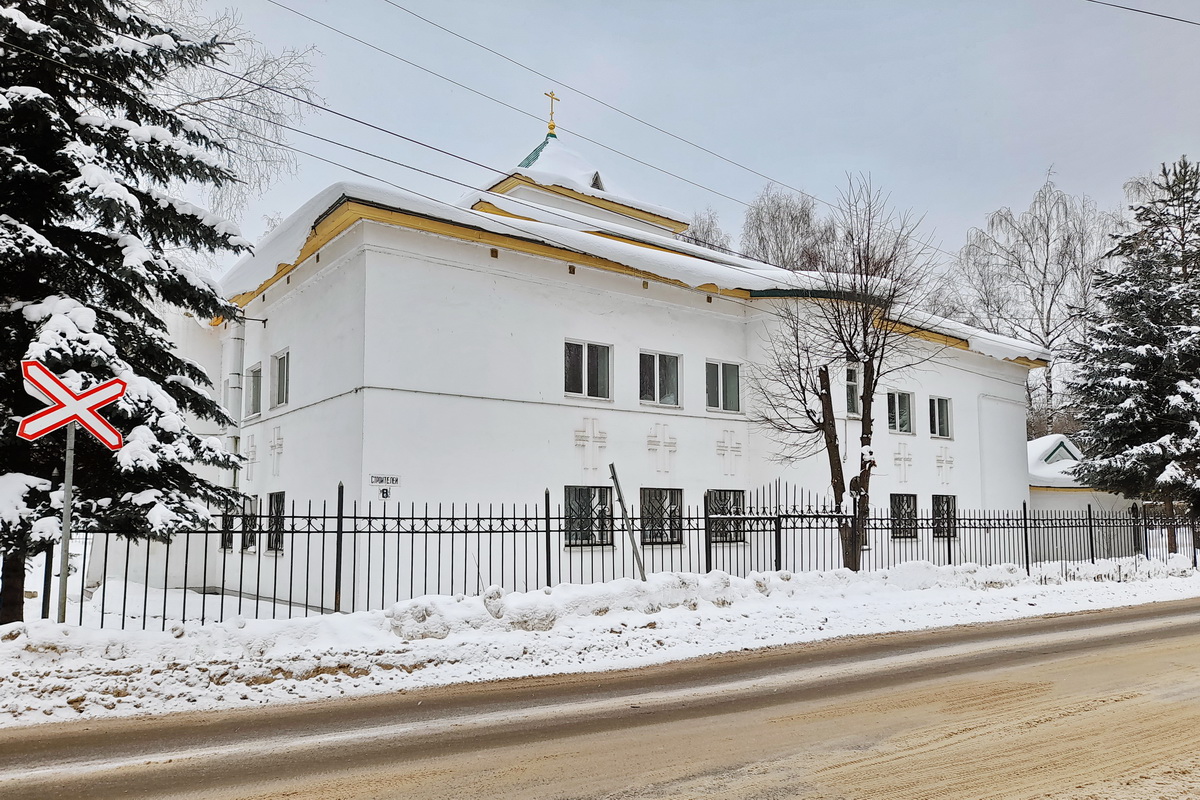 Семибратово, Улица Строителей, 8