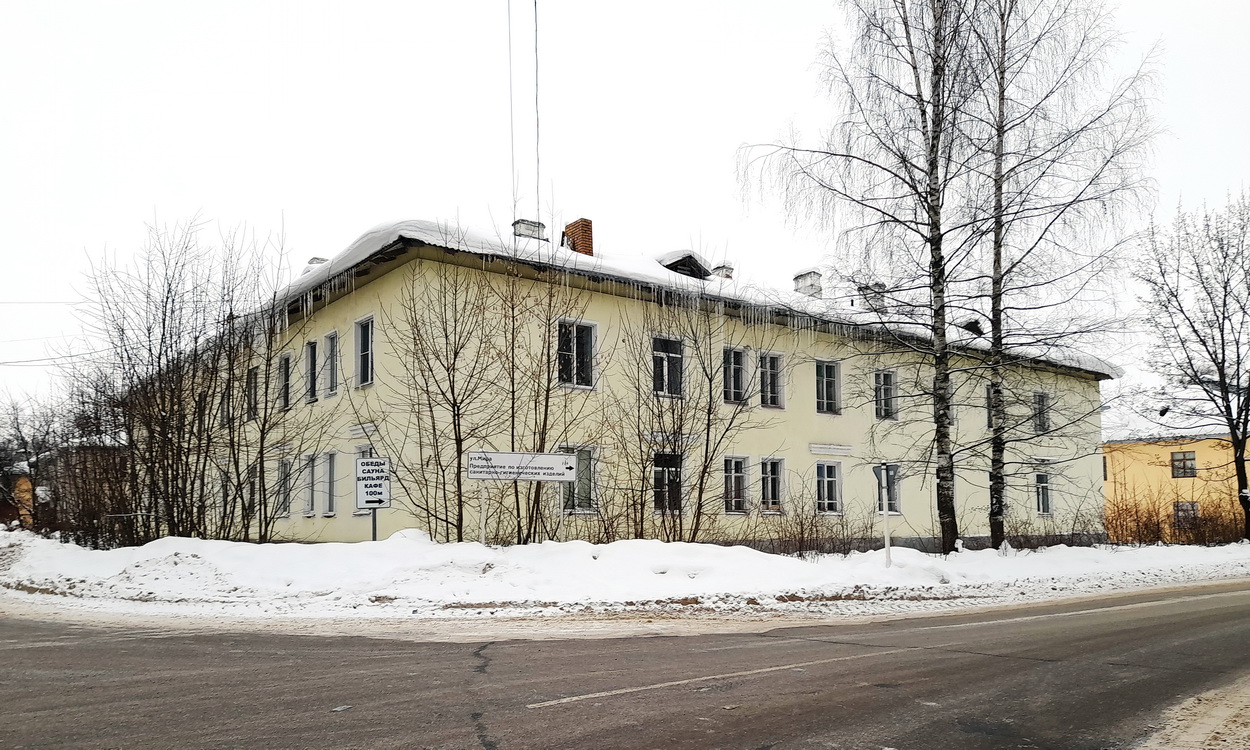 Семибратово, Улица Мира, 9 / Улица Строителей, 10