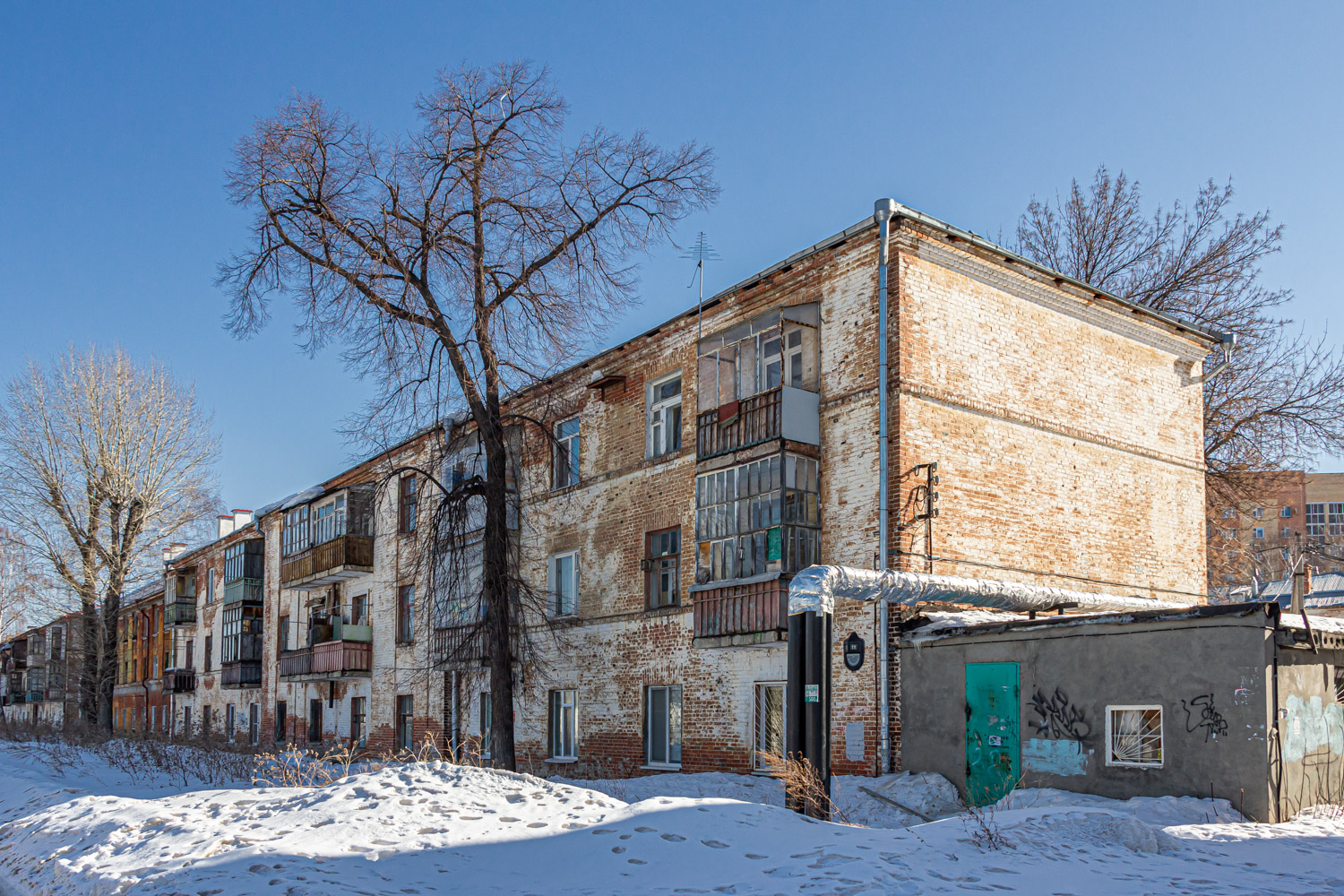 Casáin, Адмиралтейская улица, 11