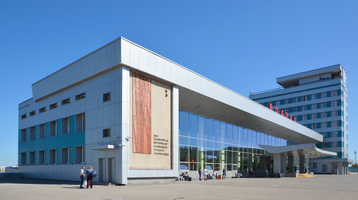 Ульяновск, Локомотивная улица, 96