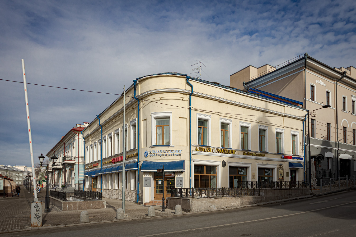 Казань, Улица Баумана, 7 / Улица Чернышевского, 10
