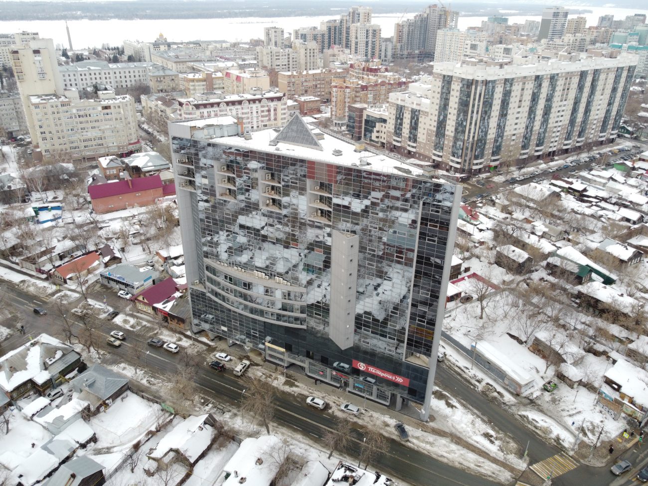 Самара, Ульяновская улица, 52 / Ярмарочная улица, 55