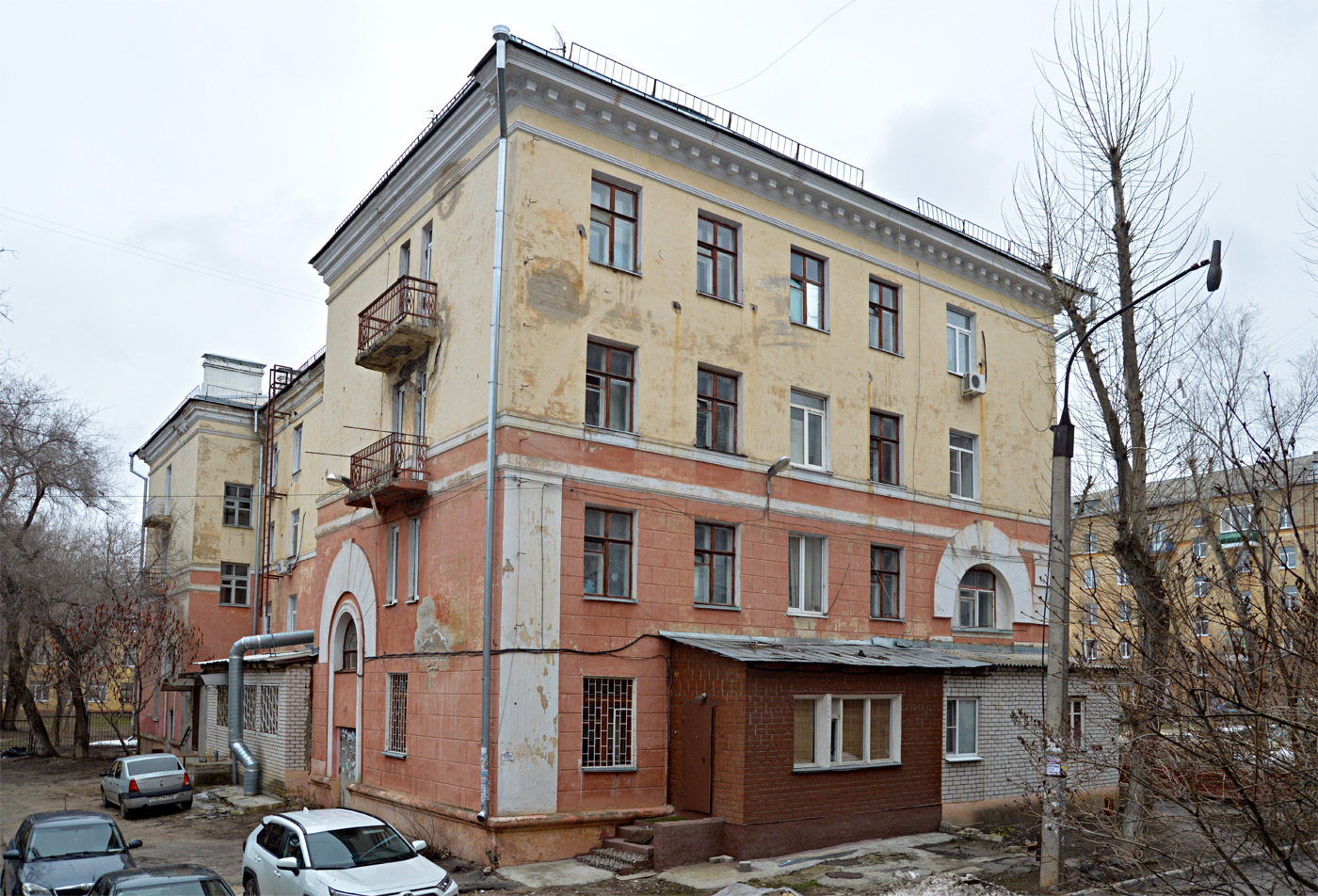 Воронеж, Ленинградская улица, 136А