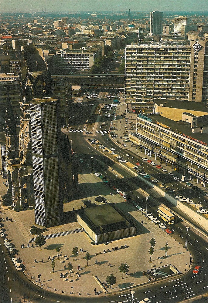 Берлин, Breitscheidplatz, ?