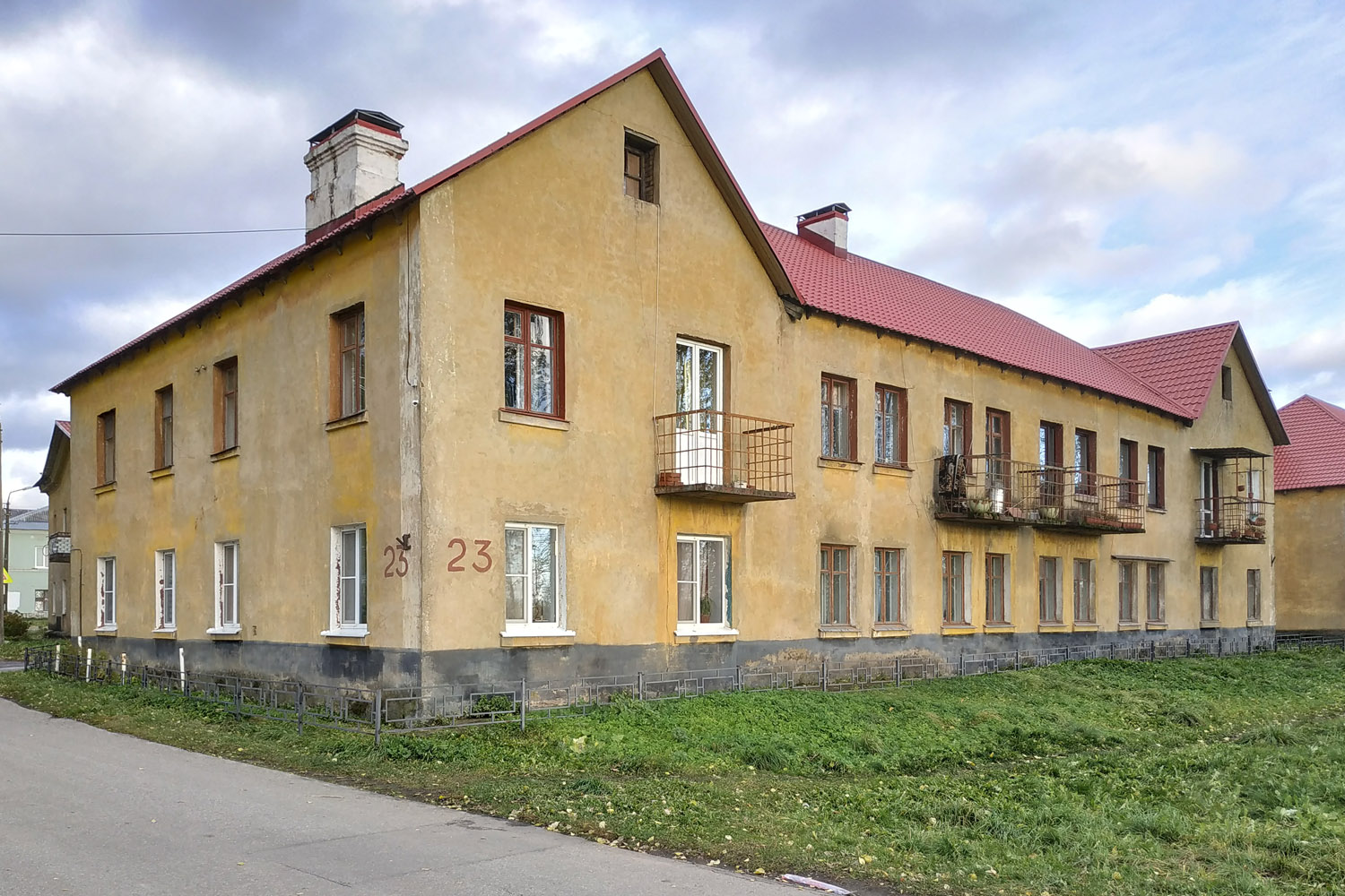 Имени Свердлова, 1-й микрорайон, 23