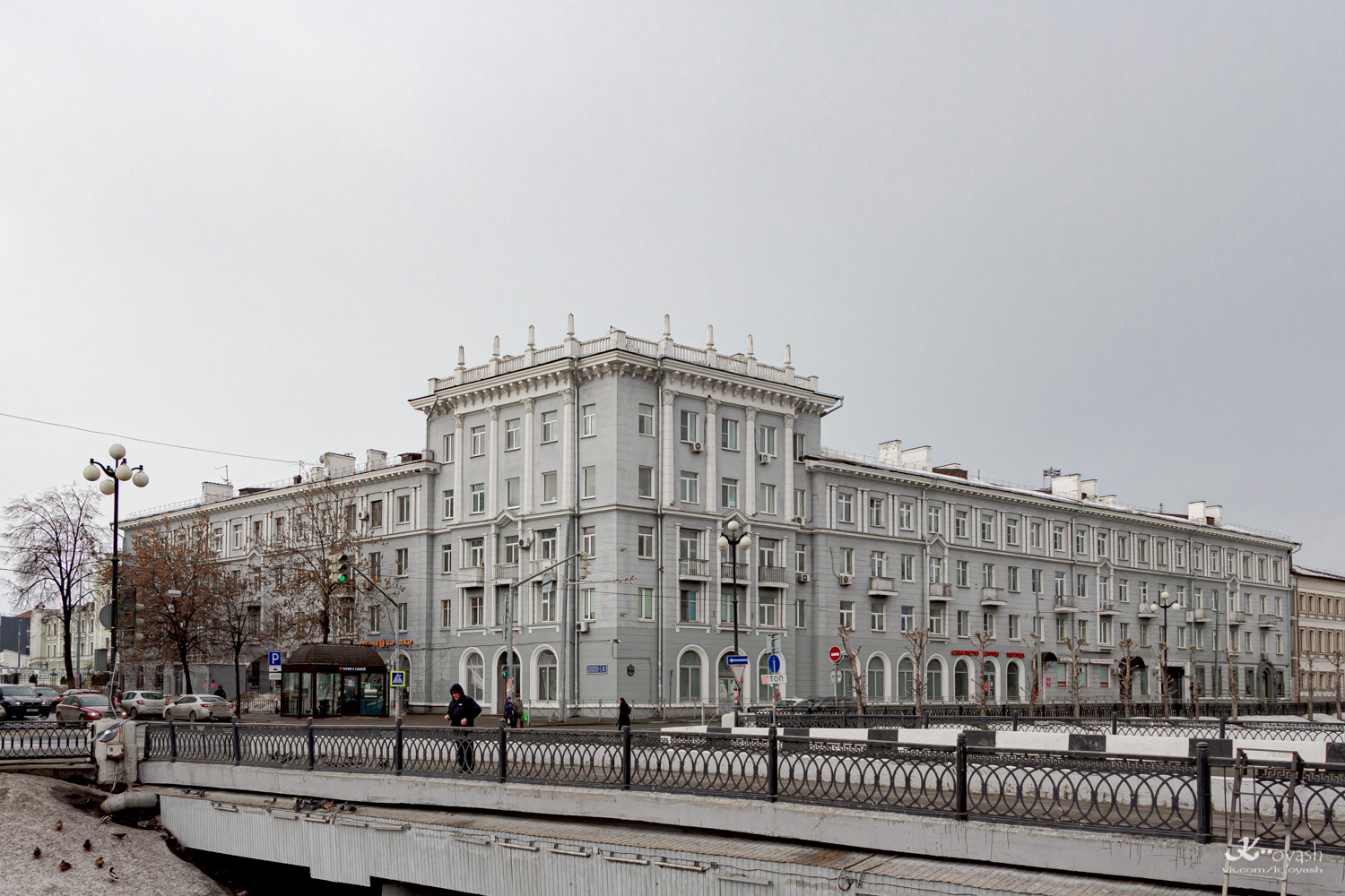 Казань, Лево-Булачная улица, 42 / Улица Мартына Межлаука, 2