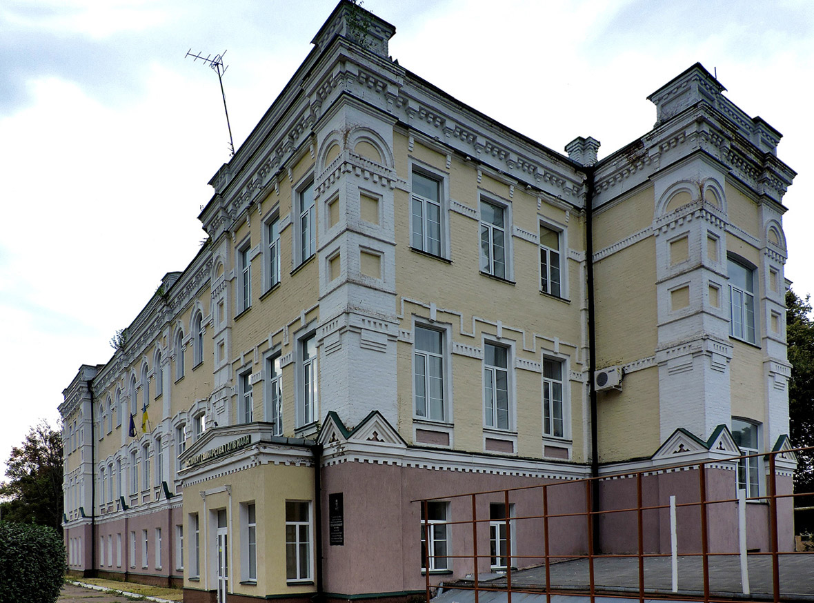 Полтава, Улица Шведская Могила, 1