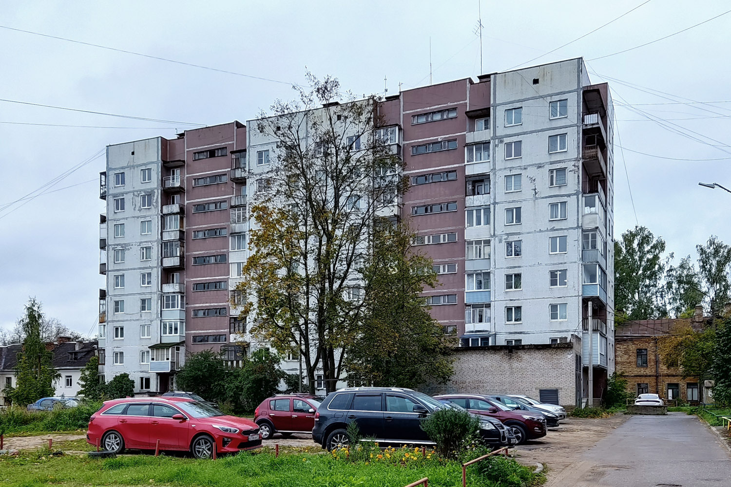 Луга, Ленинградская улица, 21А