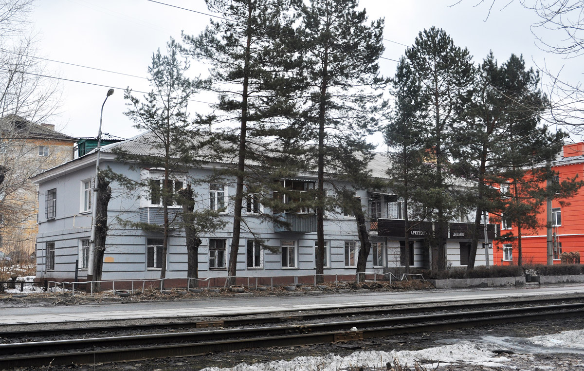 Омск, Улица Серова, 1