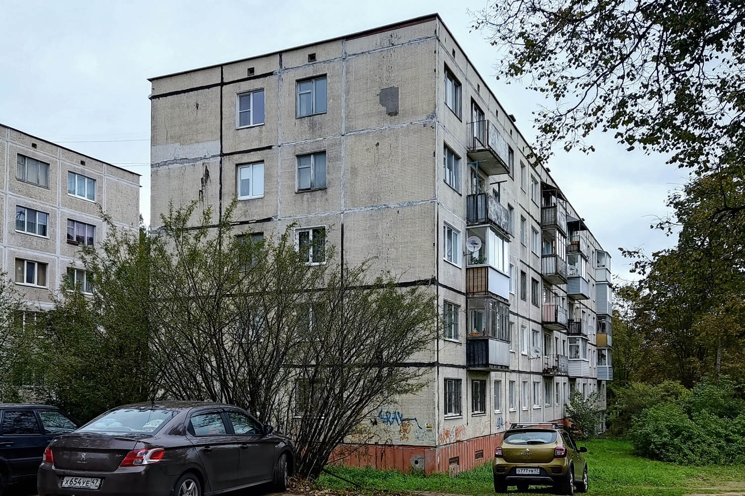 Луга, Улица Красной Артиллерии, 36