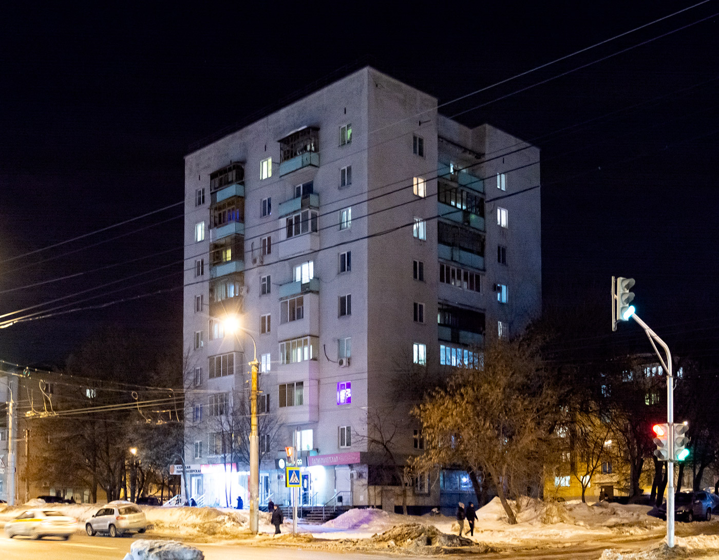Ufa, Улица Машиностроителей, 10 / Черниковская улица, 53