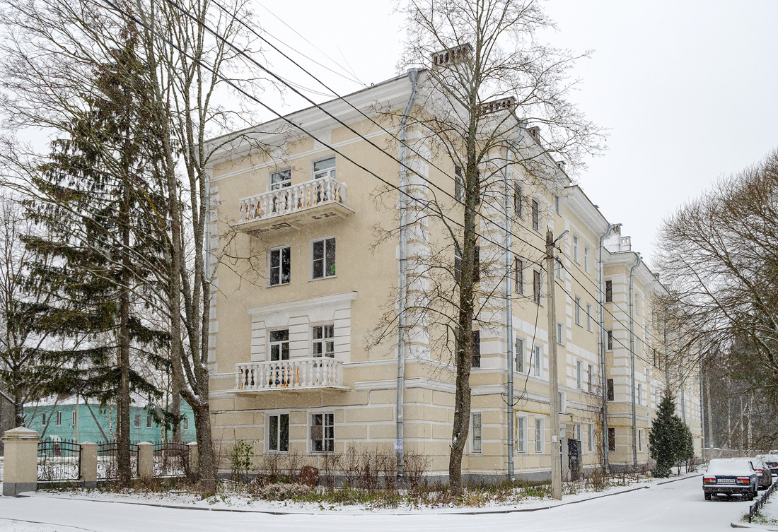 Гатчина, Красноармейский проспект, 19