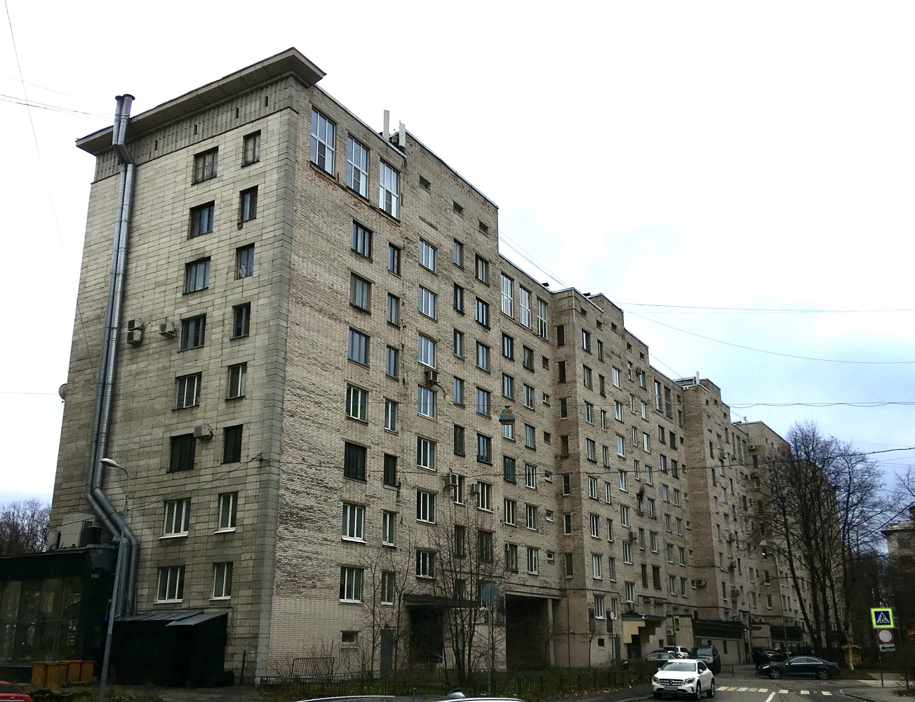 Санкт-Петербург, Петровская набережная, 4