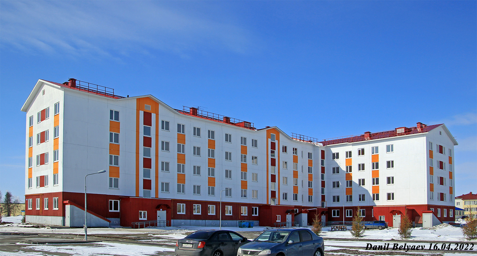 Искателей, Поморская улица, 1