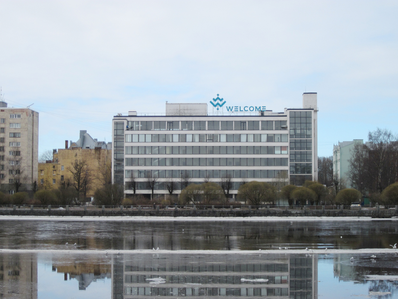 Vyborg, Набережная 40-летия ВЛКСМ, 5