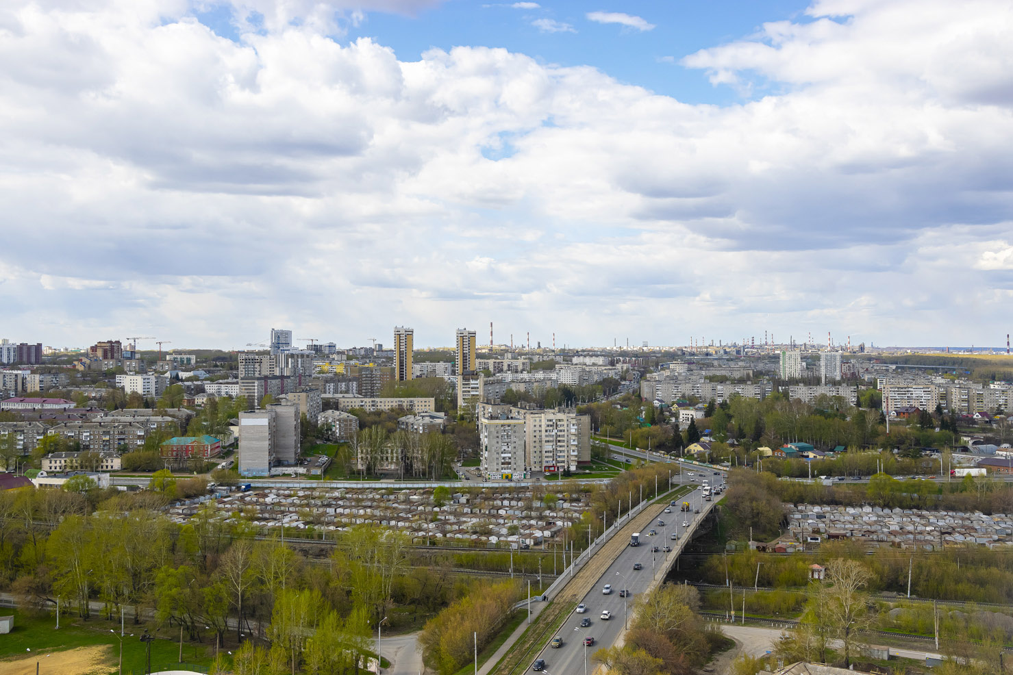 Уфа, Интернациональная улица, 181; Интернациональная улица, 181/1; Улица Богдана Хмельницкого, 2; Интернациональная улица, 185; Интернациональная улица, 187/2; Интернациональная улица, 183; Интернациональная улица, 189; Интернациональная улица, 191; Интернациональная улица, 193; Сельская Богородская улица, Гастелловский путепровод
