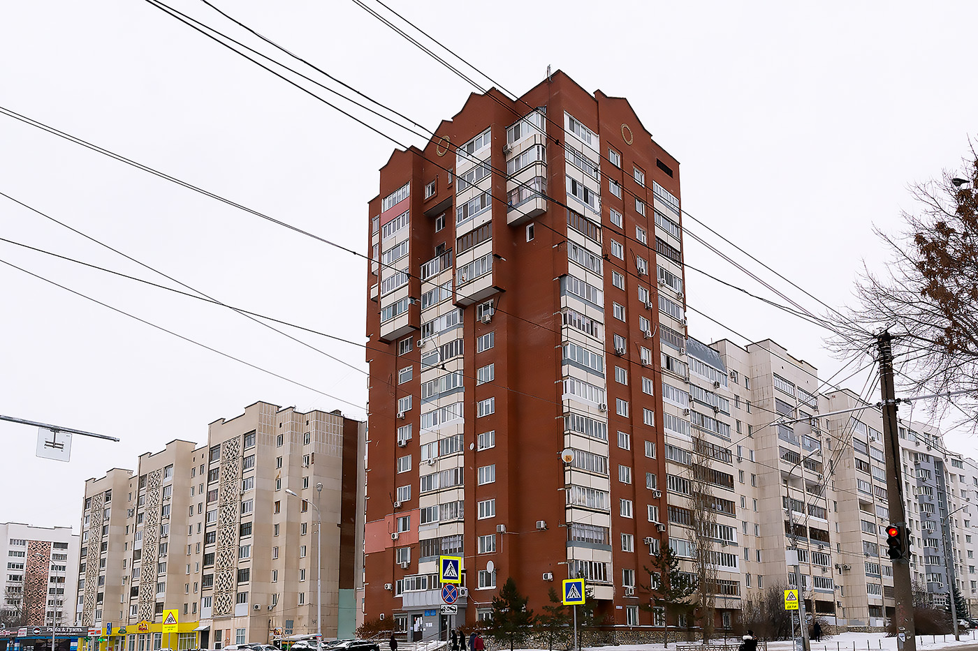 Уфа, Улица Чернышевского, 127; Улица Мингажева, 107 / Улица Чернышевского, 129; Улица Мингажева, 109/2