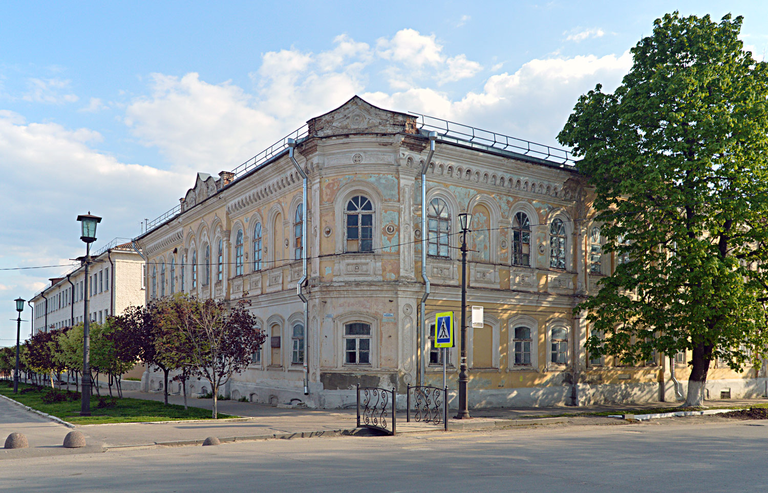 Острогожск, Улица Прохоренко, 3 / Улица Крамского, 3