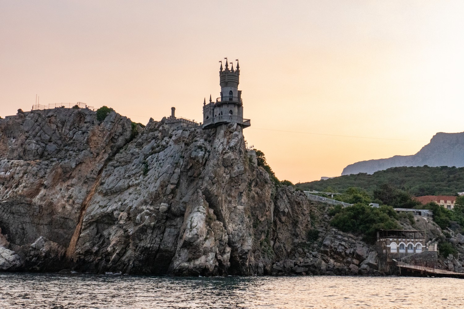 Ялта, пгт Гаспра, Алупкинское шоссе, 9А