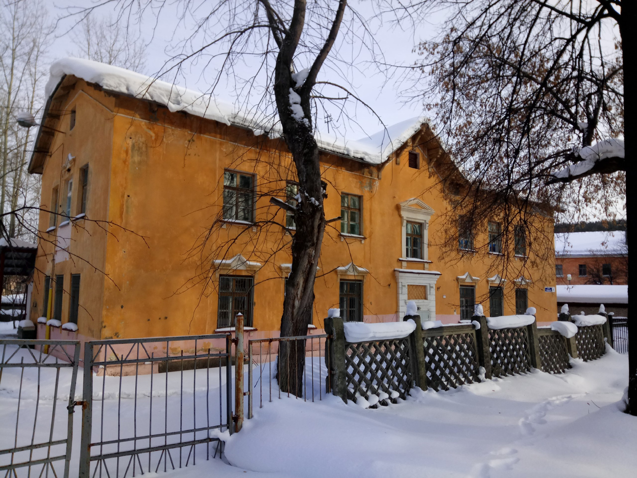 Новоуральск, Уральская улица, 4