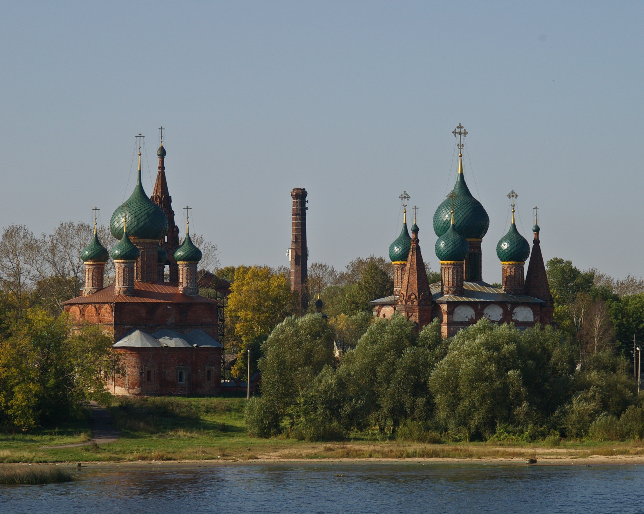 Ярославль, Портовая набережная, 2; Портовая набережная, 2