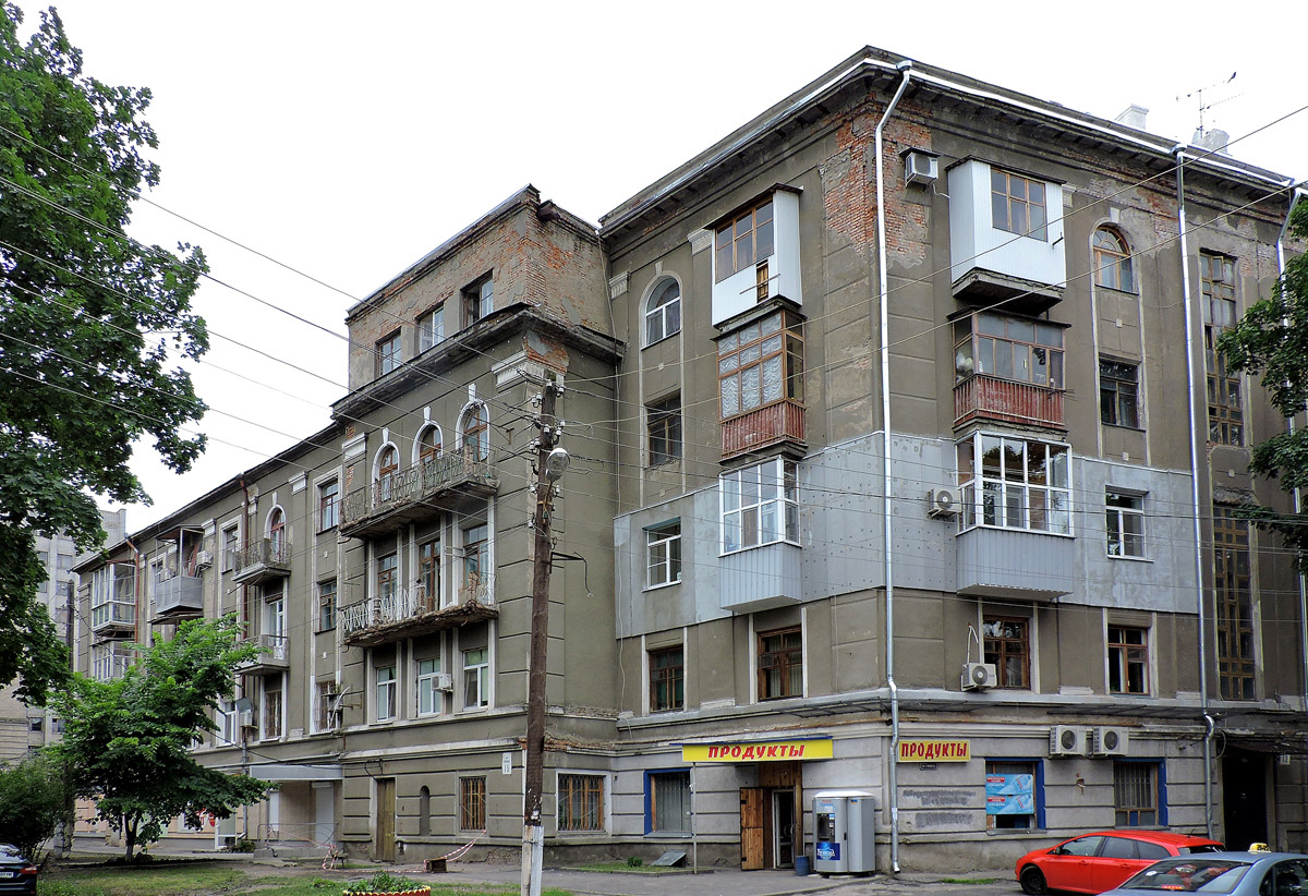 Charków, Рыжовская улица, 15; Рыжовская улица, 13